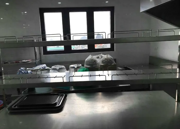 Lex Hotel 3*