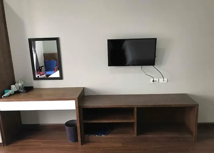 Lex Hotel 3*