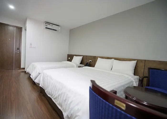 Lex Hotel 3*