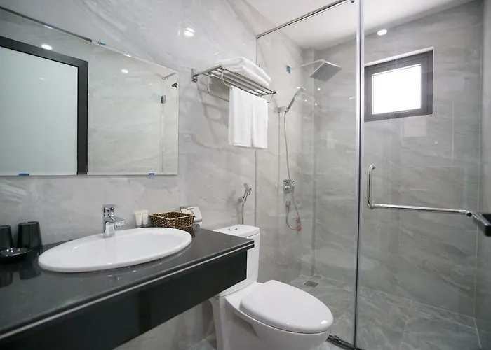 Lex Hotel 3*